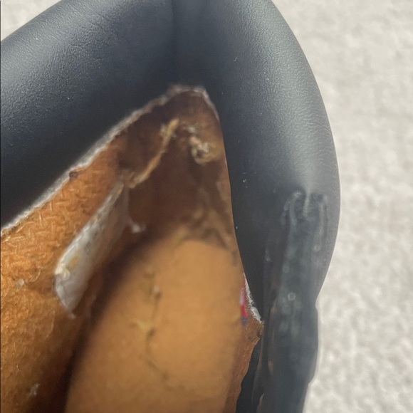 Toddler Girls Black Timberland Boots Size 12 - Picture 3 of 7